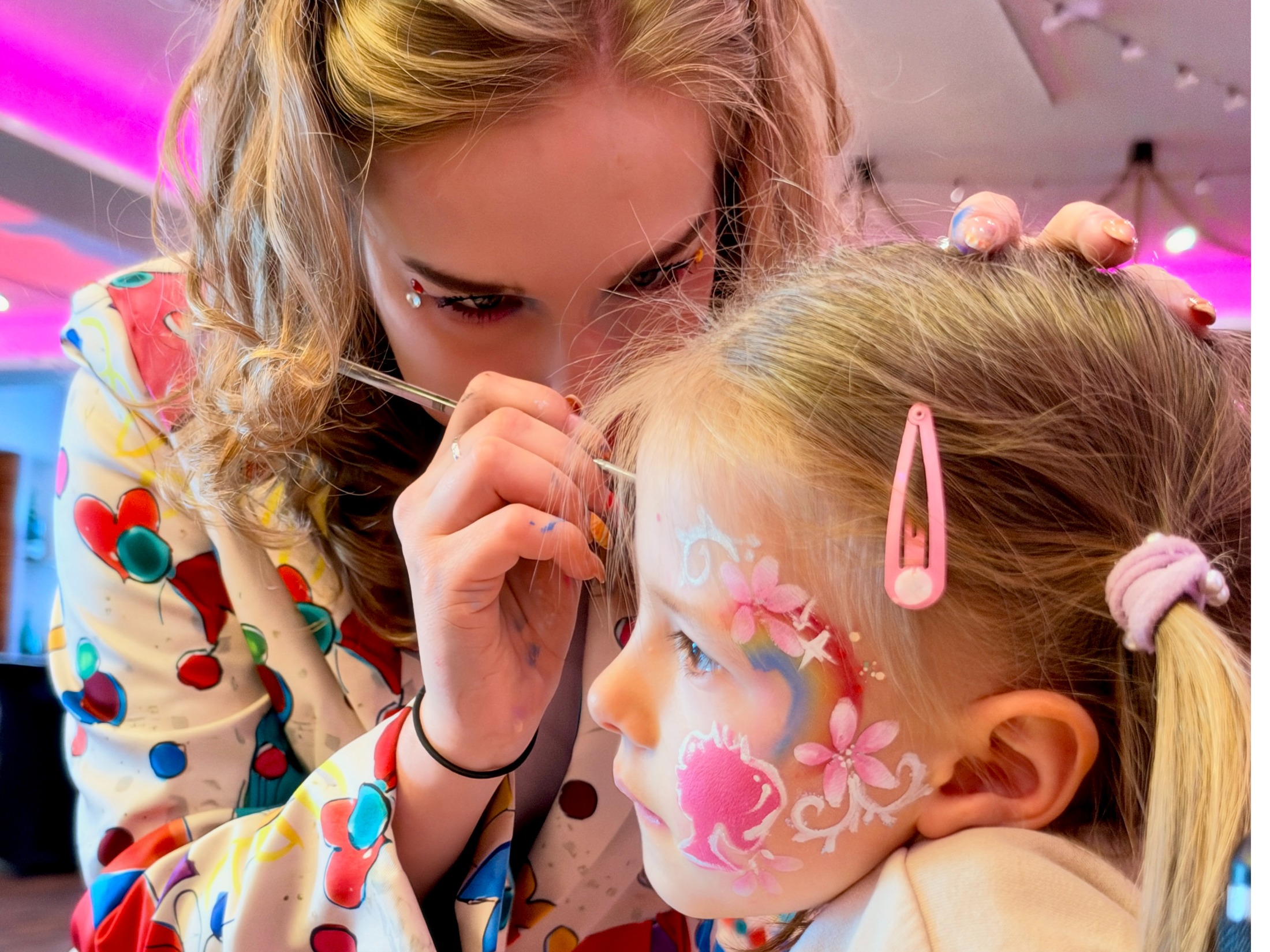 Malowanie twarzy dzieciom (facepainting)
